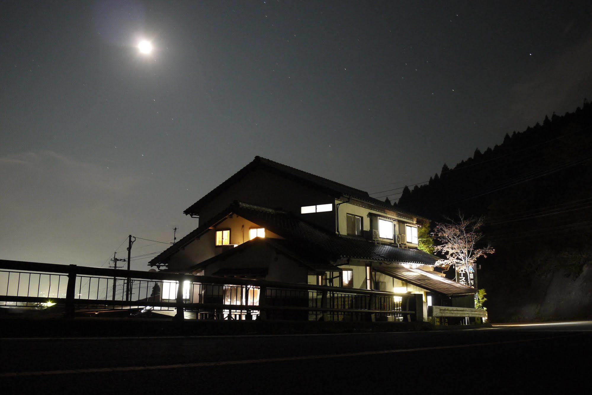 湯布院カントリーロードユースホステル 由布市 エクステリア 写真